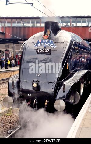 Classe A4 Pacific No 60007 Sir Nigel Gresley à la gare de York avant de transporter le circuit en train Coronation de 2009 à Édimbourg.16th mai 2009. Banque D'Images