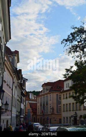 Prague, République tchèque -2016: Les rues célèbres, touristiques et bondées de Prague Banque D'Images