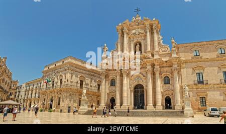 Syracuse Cathédrale Métropolitaine, Nativité de Sainte Marie, la vieille ville de Syracuse, Sicile, Italie. Banque D'Images