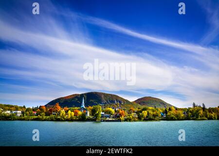 Mont-Saint-Hilaire Québec, Canada en automne Banque D'Images