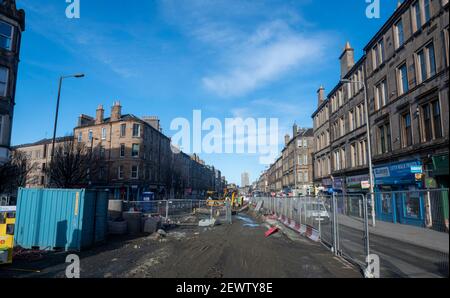 Le tramway d'Édimbourg fonctionne sur Leith Walk. L'extension du tramway d'Édimbourg de York place à Newhaven devrait être achevée d'ici 2023 Banque D'Images