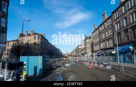 Le tramway d'Édimbourg fonctionne sur Leith Walk. L'extension du tramway d'Édimbourg de York place à Newhaven devrait être achevée d'ici 2023 Banque D'Images