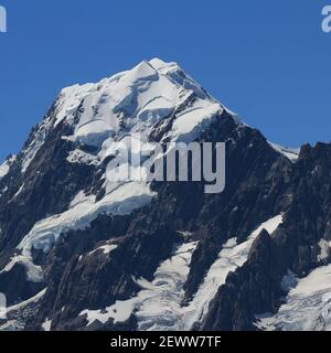 Pic du mont Cook vu d'un endroit près de Muller Hut. Banque D'Images