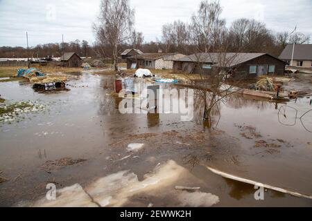 Carnikava, Lettonie. 3 mars 2021. La photo prise le 3 mars 2021 montre une zone inondée près de la rivière Gauja à Carnikava, en Lettonie. Crédit: Edijs Palens/Xinhua/Alamy Live News Banque D'Images