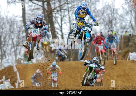 MAXXIS BRITISH MOTORCROSS CHAMPIONNAT TOUR 1 À CANADA HAUTEURS KENT. NO 91 LUKE HALL HONDA ET BEN MILWARD TM125. 13/3/2005 PHOTO DAVID ASHDOWN MOTORCROSS Banque D'Images