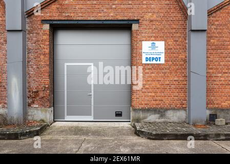 Gand, Flandre, Belgique - 02 20 2021 : façade d'un bâtiment industriel en briques de l'Université de Gand, musée d'histoire des sciences Banque D'Images