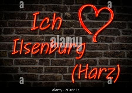 Leuchtreklame, ICH liebe Ilsenburg (Harz), Sachsen-Anhalt, Deutschland, Europa | Publicité éclairée, J'aime Ilsenburg (Harz), Saxe-Anhalt, germe Banque D'Images