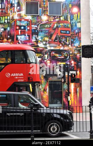 Southampton Row, Holborn, Londres, Royaume-Uni. 4 mars 2021. La plus grande fresque de Londres de l'artiste de rue Dan Kitchener sur le mur de l'hôtel NYX London, Holborn. Crédit : Matthew Chattle/Alay Live News Banque D'Images