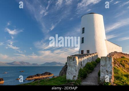 Goleudy Tŵr Mawr - Grande Tour sur l'île de Llanddwyn, Anglesey, au nord du pays de Galles Banque D'Images
