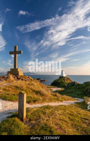Goleudy Tŵr Mawr - Grande Tour sur l'île de Llanddwyn, Anglesey, au nord du pays de Galles Banque D'Images