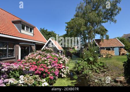 Durgerdam partie de la municipalité de village Amsterdam 7 km à l'est de la ville le long de la digue de l'IJsselmeer. Pays-bas Hollande Banque D'Images