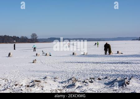 Winterliche Impressionen aus Schleswig-Holstein mit EIS und Schnee im kalten Norden Banque D'Images