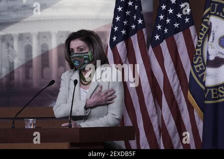 Washington, Distric de Columbia, États-Unis. 4 mars 2021. La conférencière de la Chambre Nancy Pelosi(D-CA) parle lors de sa conférence de presse hebdomadaire aujourd'hui le 04 mars 2021 à HVC/Capitol Hill à Washington DC, États-Unis. Credit: Lénine Nolly/ZUMA Wire/Alamy Live News Banque D'Images