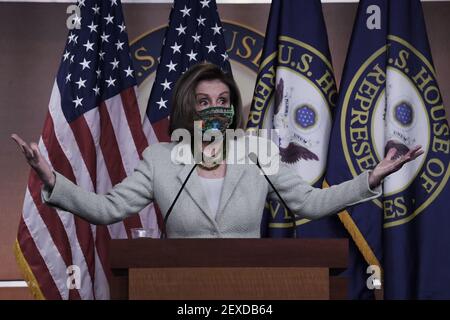 Washington, Distric de Columbia, États-Unis. 4 mars 2021. La conférencière de la Chambre Nancy Pelosi(D-CA) parle lors de sa conférence de presse hebdomadaire aujourd'hui le 04 mars 2021 à HVC/Capitol Hill à Washington DC, États-Unis. Credit: Lénine Nolly/ZUMA Wire/Alamy Live News Banque D'Images