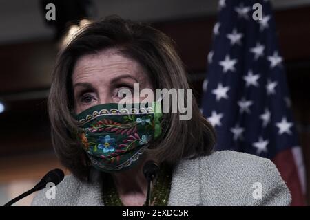 Washington, Distric de Columbia, États-Unis. 4 mars 2021. La conférencière de la Chambre Nancy Pelosi(D-CA) parle lors de sa conférence de presse hebdomadaire aujourd'hui le 04 mars 2021 à HVC/Capitol Hill à Washington DC, États-Unis. Credit: Lénine Nolly/ZUMA Wire/Alamy Live News Banque D'Images