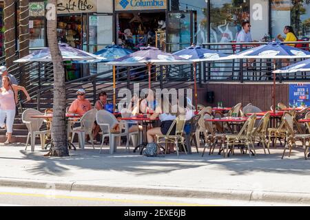 Vacances de printemps 2021 sur la plage de fort Lauderdale Banque D'Images