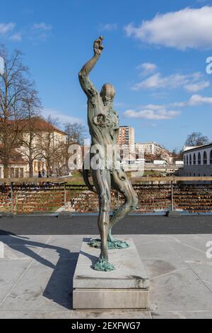 Statue de Satyr par Jakov Brdar sur le pont des bouchers à Ljubljana, Slovénie Banque D'Images