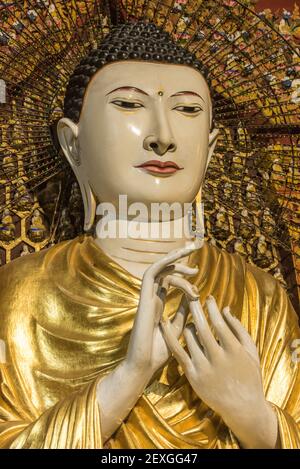 Le temple de Moe Hnyin than Boaddai à Monywa, au Myanmar Banque D'Images