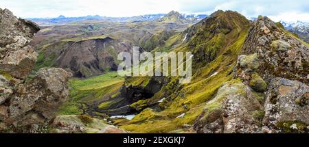 Panorama du magnifique paysage islandais arount Thorsmoerk en Islande Banque D'Images