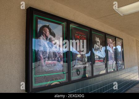 Augusta, GA USA 03 04 21 : les cinémas historiques GTC Masters d'Augusta, Géorgie, sont fermés et ne s'ouvrent pas en raison des panneaux de cinéma Covid-1919 laissés Banque D'Images