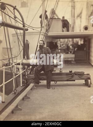 L'amiral David Dixon porter sur le pont de son amiral le 'malver' après la victoire à ft. Fisher, Caroline du Nord - Timothy O'Sullivan, janvier 1865 Banque D'Images