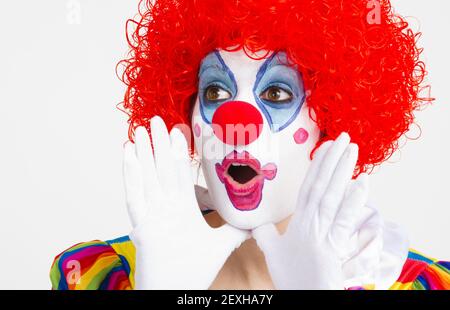 Clown hurle Extreme gros plan lumineux magnifique femme Performer Banque D'Images