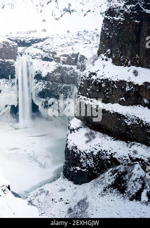 Chutes Palouse gelé en hiver Cascade de l'État de Washington Banque D'Images