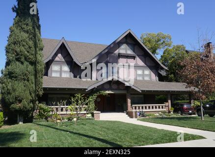 Los Angeles, Californie, Etats-Unis 4 mars 2021 UNE vue générale de l'atmosphère de la Zeta Alp;ha Zeta Sorority House lieu de tournage dans la Maison Bunny film au 2151 W. 20th Street le 4 mars 2021 à Los Angeles, Californie, Etats-Unis. Photo par Barry King/Alay stock photo Banque D'Images