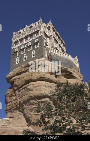 Palais du Rocher de Dar al-Hajar, Wadi Dhahr, près de Sana’a, Yémen Banque D'Images