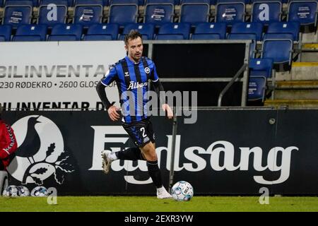 Haderslev, Danemark. 04e mars 2021. Oliver Lund (2) d'OB observé pendant le match 3F Superliga entre Soenderjyske et Odense Boldklub au parc Sydbank à Haderslev. (Crédit photo : Gonzales photo/Alamy Live News Banque D'Images