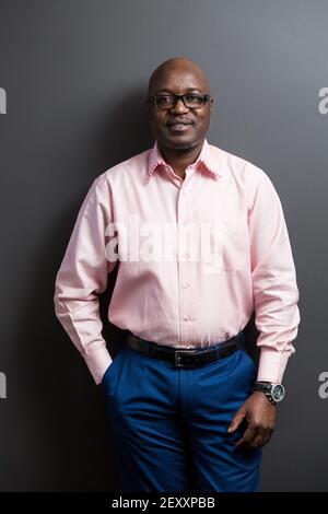 JOHANNESBURG, AFRIQUE DU SUD - 04 mars 2021: Johannesburg, Afrique du Sud - 7 août 2015: Portrait éditorial de l'entrepreneur africain noir Lizwe Nkala Banque D'Images