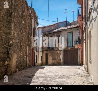 Vue sur la rue de la ville d'Alcances, Zamora, Espagne Banque D'Images