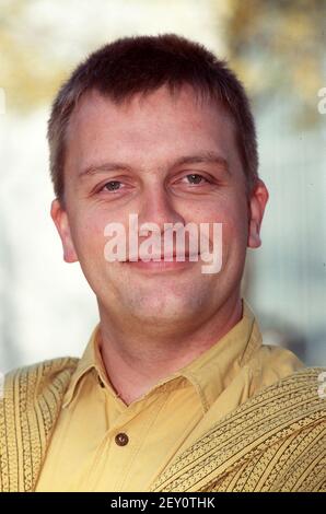 Hape Kerkeling, deutscher Komiker und Schauspieler, Portrait vers 1999. Hape Kerkeling, comédien et acteur allemand, portrait vers 1999. Banque D'Images