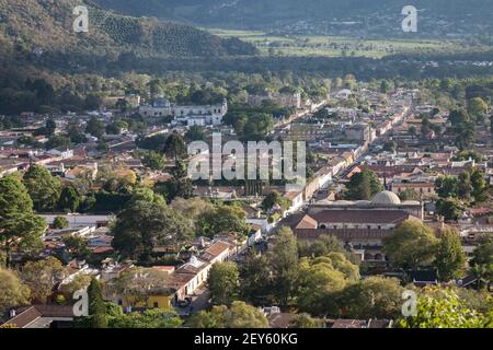 Vue sur la ville historique d'Antigua Guatemala, site classé au patrimoine mondial de l'UNESCO Banque D'Images