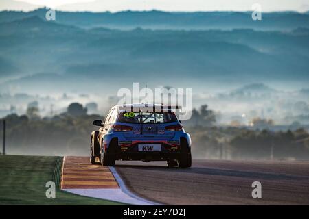 40 dossiers Josh (gar), Engstler Hyundai N Liqui Moly Racing Team, Hyundai i30 N TCR, action, lors de la FIA WTCR Race of Spain 2020, 5e manche de la FIA World Touring car Cup 2020, sur la Ciudad del Motor de Aragón, du 30 octobre au 1er novembre 2020 à Alcañiz, Aragon, Espagne - photo Marc de Mattia / DPPI Banque D'Images