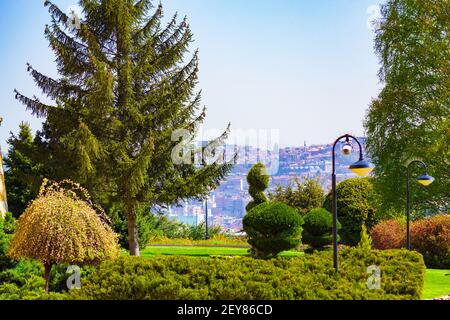 Vue panoramique sur Ankara, la capitale cosmopolite de la Turquie dans la région centrale d'Anatolie, vue depuis Anıtkabir - le mausolée de Mustafa Kemal Atatürk Banque D'Images