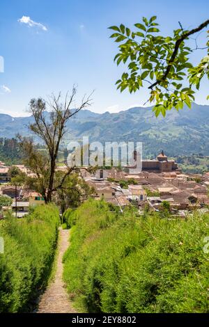 La ville de Jericó avec sa vierge de l'église mercedes à Antioquia, Colombie Banque D'Images