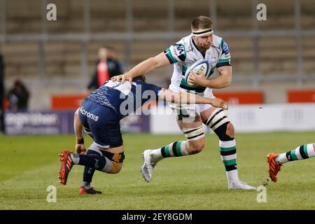 Eccles, Royaume-Uni. 07e février 2020. MANCHESTER, ROYAUME-UNI. 5 MARS Callum Chick of Newcastle Falcons se brise lors du match de Premiership Gallagher entre sale Sharks et Newcastle Falcons au stade AJ Bell, Eccles, le vendredi 5 mars 2021. (Credit: Chris Lishman | MI News ) Credit: MI News & Sport /Alay Live News Banque D'Images