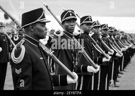 JOHANNESBURG, AFRIQUE DU SUD - 05 janvier 2021 : Ermelo, Afrique du Sud - 24 2011 septembre : parade des soldats des forces de défense sud-africaines Banque D'Images