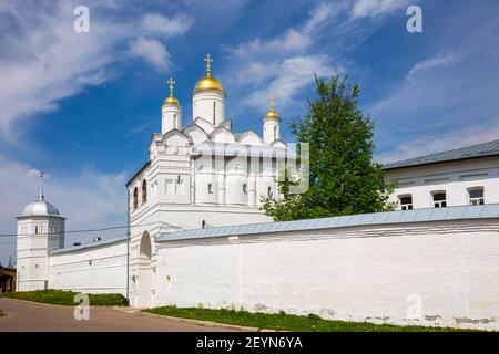 Église de la porte de l'Annonciation dans le couvent de l'intercession (Monastère de Pokrovsky), Suzdal, anneau d'or de Russie Banque D'Images