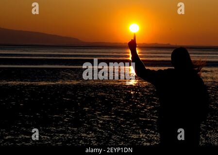 Image du coucher du soleil à West Kirby, Wirral, Royaume-Uni pic par Chris Stading 03-01-2021 Banque D'Images