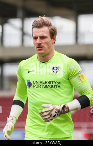 NORTHAMPTON, ANGLETERRE. 6 MARS. Craig MacGillivray, gardien de Portsmouth, lors de la première moitié du match de la Sky Bet League 1 entre Northampton Town et Portsmouth au PTS Academy Stadium, Northampton, le samedi 6 mars 2021. (Credit: John Cripps | MI News) Credit: MI News & Sport /Alay Live News Banque D'Images