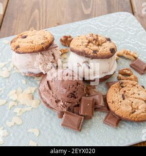 Sandwichs à la crème glacée au chocolat Banque D'Images