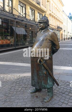 Statue du policier Fat à Budapest Banque D'Images