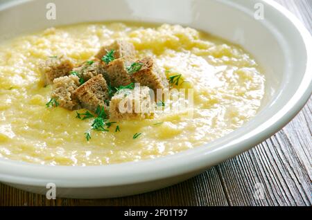 Soupe au lait de pommes de terre du Tyrol Banque D'Images