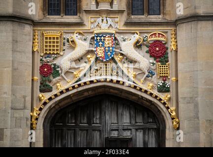 L'entrée de la porte d'entrée du Christs College sur St Andrews Rue à l'Université de Cambridge Banque D'Images
