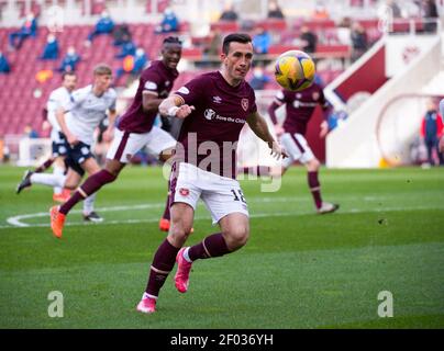 Scottish Championship - Heart of Midlothian v Dundee. Tynecastle Park, Édimbourg, Midlothian, Royaume-Uni. , . Les cœurs accueillent Dundee au championnat écossais de Tynecastle Park, à Édimbourg. Le pic montre: Le milieu de terrain irlandais de Hearts, Aaron Mceneff, prend le contrôle du ballon. Crédit : Ian Jacobs/Alay Live News Banque D'Images