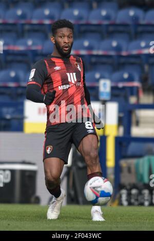 Preston, Royaume-Uni. 06e mars 2021. Jefferson Lerma #8 de Bournemouth passe la balle à Preston, Royaume-Uni le 3/6/2021. (Photo de Simon Whitehead/News Images/Sipa USA) crédit: SIPA USA/Alay Live News Banque D'Images