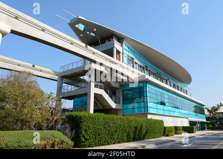 Hotel Atlantis Monorail Station, partie de la ligne de monorail Palm Dubai à Dubaï, Émirats Arabes Unis. Banque D'Images