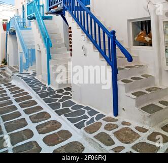 Dans l'île de grèce antorini europe vieille maison et couleur blanche Banque D'Images